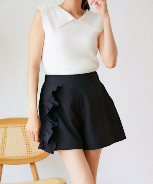 M y u（ミュー）の「片ポケット フリル タック 入り ショーパン（その他パンツ・レディース・ブラック・FREE）」の5枚目の写真