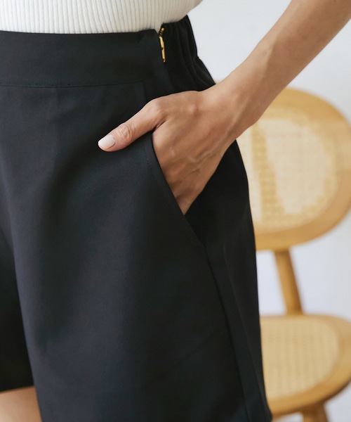 M y u（ミュー）の「片ポケット フリル タック 入り ショーパン（その他パンツ・レディース・ブラック・FREE）」の9枚目の写真