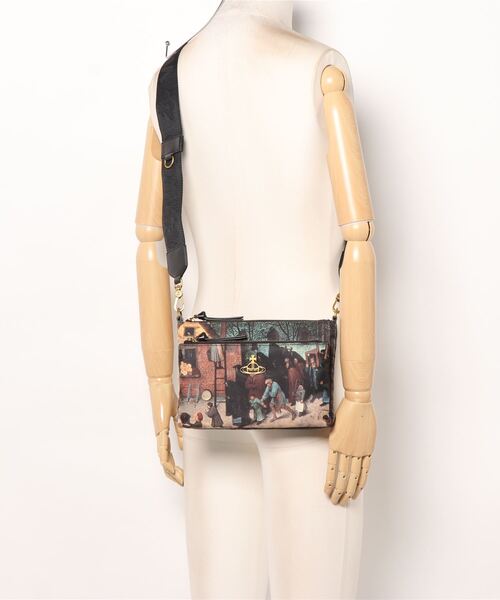 Vivienne Westwood(ヴィヴィアンウエストウッド)の「43030093-W00BR-LADOUBLE POUCH CROSSBODY(ボディバッグ/ウエストポーチ・レディース・マルチ・FREE)」の5枚目の写真