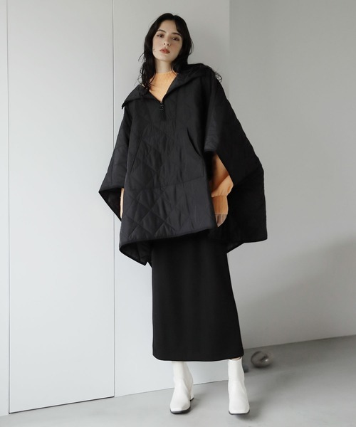 LAKOLE（ラコレ）の「キルティングポンチョコート / 171500（その他アウター・レディース・ブラック・MEDIUM/SMALL）」の4枚目の写真