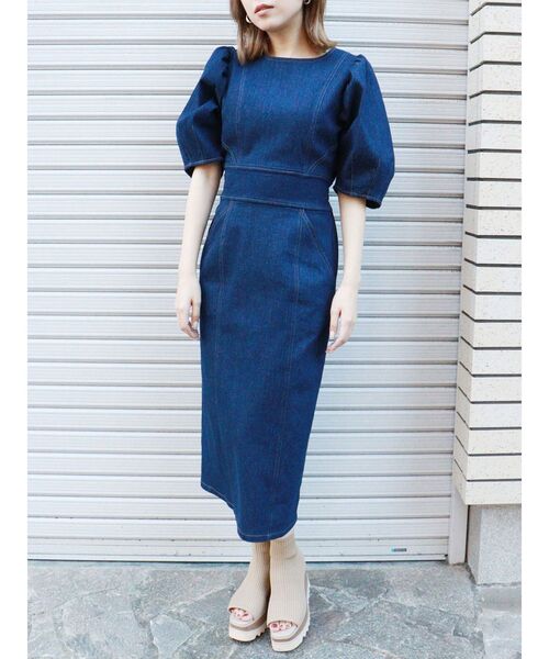 MURUA（ムルーア）の「ギャザースリーブステッチワンピース（ワンピース・レディース・ブラック/カーキ/インディゴブルー・1/2）」の3枚目の写真