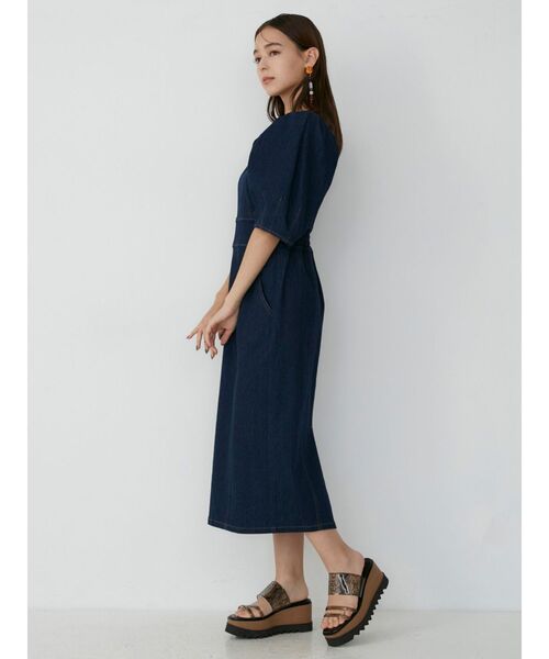 MURUA（ムルーア）の「ギャザースリーブステッチワンピース（ワンピース・レディース・ブラック/カーキ/インディゴブルー・1/2）」の14枚目の写真