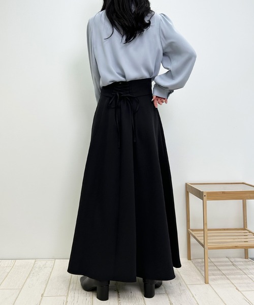 INGNI（イング）の「パールピン付トロミボウタイ／ブラウス（シャツ/ブラウス・レディース・オフホワイト/ピンク/ブルー/ホワイト系6/ホワイト×ブラック・M）」の17枚目の写真