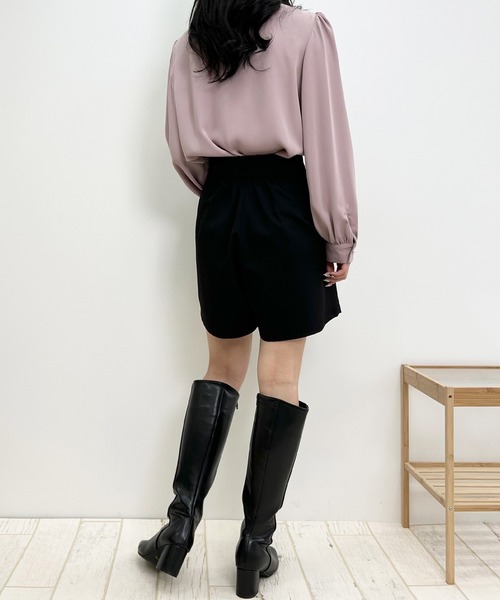 INGNI（イング）の「パールピン付トロミボウタイ／ブラウス（シャツ/ブラウス・レディース・オフホワイト/ピンク/ブルー/ホワイト系6/ホワイト×ブラック・M）」の8枚目の写真