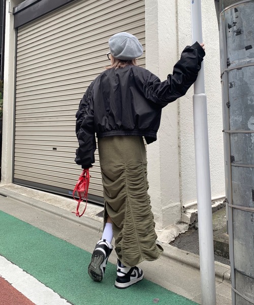 SHAGGIE(シャギー)の「ギャザーシャーリングスリットナロースカート(スカート・レディース・ブラック/カーキ・SMALL/MEDIUM)」の5枚目の写真