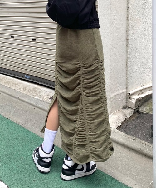 SHAGGIE(シャギー)の「ギャザーシャーリングスリットナロースカート(スカート・レディース・ブラック/カーキ・SMALL/MEDIUM)」の3枚目の写真