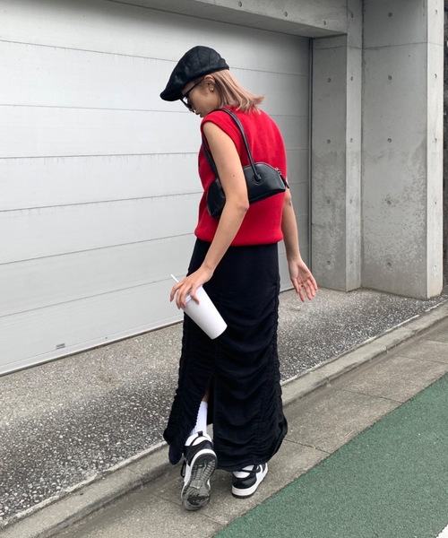 SHAGGIE(シャギー)の「ギャザーシャーリングスリットナロースカート(スカート・レディース・ブラック/カーキ・SMALL/MEDIUM)」の11枚目の写真