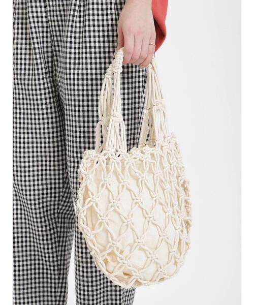 Samansa Mos2（サマンサ モスモス）の「マクラメラウンドトートバッグ（ハンドバッグ・レディース・ブラック/キナリ・ﾌﾘ-）」の3枚目の写真