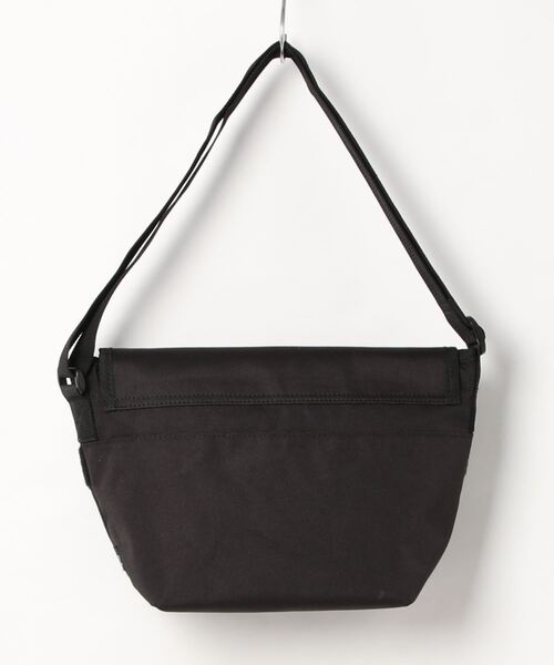 Dickies(ディッキーズ)の「【DICKIES】 ICON LOGO MESSENGER BAG(メッセンジャーバッグ・レディース・ホワイト/ブラック/ブラック系その他・FREE)」の4枚目の写真