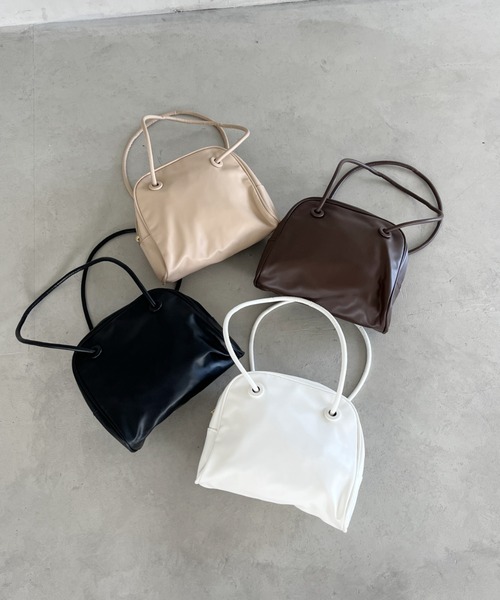 thank U more(サンキューモア)の「ソフトフェイクレザー ミニボストン風 ハンドバッグ(ショルダーバッグ・レディース・ベージュ/ホワイト/ブラウン/ブラック・FREE)」の3枚目の写真