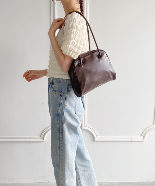 thank U more(サンキューモア)の「ソフトフェイクレザー ミニボストン風 ハンドバッグ(ショルダーバッグ・レディース・ベージュ/ホワイト/ブラウン/ブラック・FREE)」の6枚目の写真