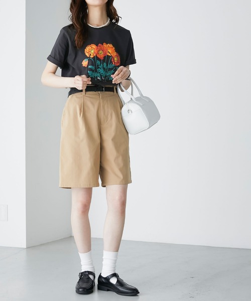 BONLECILL(ボンルシール)の「フラワーモチーフプリント 半袖Tシャツ(Tシャツ/カットソー・レディース・ライトグリーン/チャコールグレー/アイボリー/オフホワイト・FREE)」の11枚目の写真