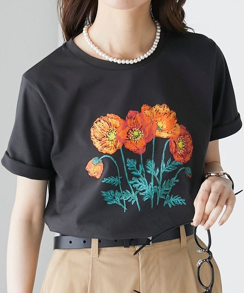 BONLECILL(ボンルシール)の「フラワーモチーフプリント 半袖Tシャツ(Tシャツ/カットソー・レディース・ライトグリーン/チャコールグレー/アイボリー/オフホワイト・FREE)」の7枚目の写真