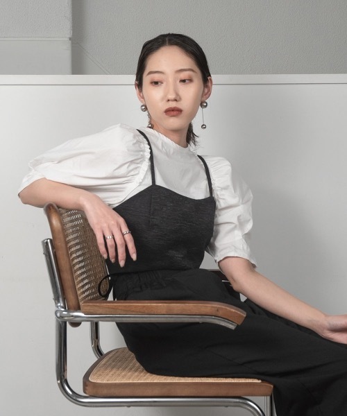 lawgy（ラウジー）の「design shoulder blouse（シャツ/ブラウス・レディース・ホワイト/ブルー・FREE）」の18枚目の写真