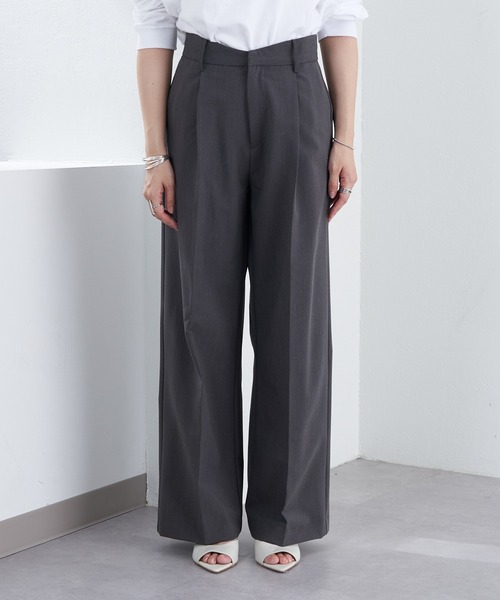 SHENERY（シーナリー）の「カーブウエストタックパンツ（その他パンツ・レディース・ブラック/グレー・36/38）」の16枚目の写真