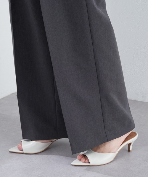 SHENERY（シーナリー）の「カーブウエストタックパンツ（その他パンツ・レディース・ブラック/グレー・36/38）」の21枚目の写真