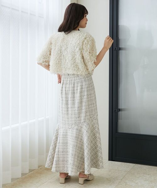 MAJESTIC LEGON（マジェスティックレゴン）の「フサフサプードルトップス（Tシャツ/カットソー・レディース・ライトグレー/アイボリー/グレイッシュベージュ・MEDIUM）」の13枚目の写真