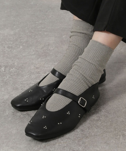 LAKOLE（ラコレ）の「リブラメクルーソックス / 970283（ソックス/靴下・レディース・ライトグレー/ライトグリーン/ブラック/サンドグレー/ホワイト/イエロー/チャコール/ブラウン/グリーン/スカイブルー/セージグリーン/グレー/ボルドー/ブルー/マスタード・FREE）」の4枚目の写真