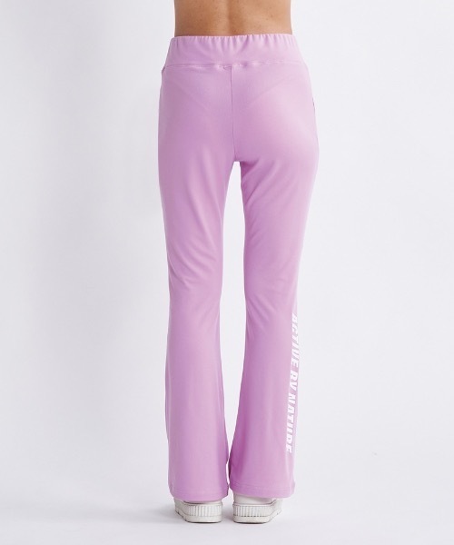 ROXY（ロキシー）の「UNITE FLARE LEGGINGS/ロキシーUVカット付きドライ裾プリントフレアシルエットレギンスパンツ（その他パンツ・レディース・ピンク/ブラウン/ブラック/グレー・LARGE/SMALL/MEDIUM）」の6枚目の写真