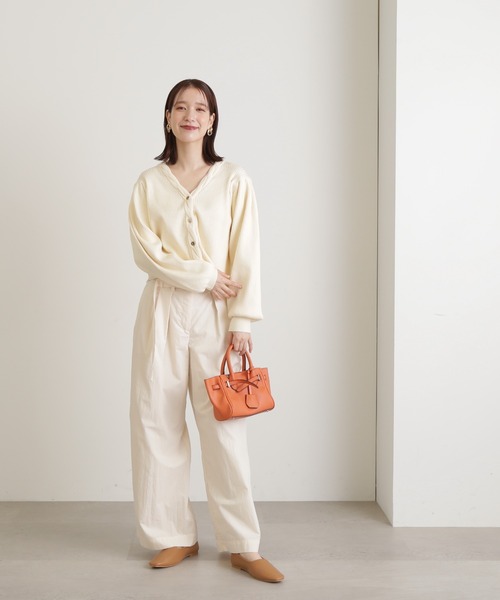 N.(N. Natural Beauty Basic)(エヌエヌナチュラルビューティーベーシック)の「◆ツイストリブカーディガン(カーディガン/ボレロ・レディース・オフホワイト/ブルー/ブラウン・MEDIUM)」の7枚目の写真