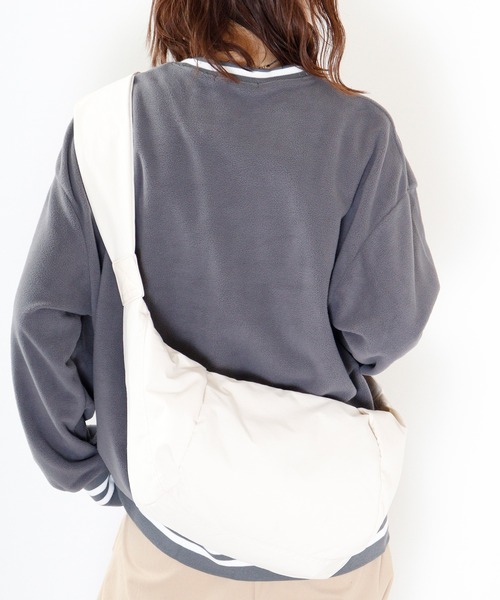 FUNALIVE(ファンアライブ)の「Line ribbed fleece pullover hoodie / ラインリブフリース プルオーバーパーカー unisex(スウェット・メンズ・ネイビー/ブラック系/ベージュ系/グリーン系/ネイビー系/グレイッシュベージュ/チャコール/グリーン/ブラック/ベージュ/チャコールグレー/アッシュグレー・XL/L/M)」の14枚目の写真