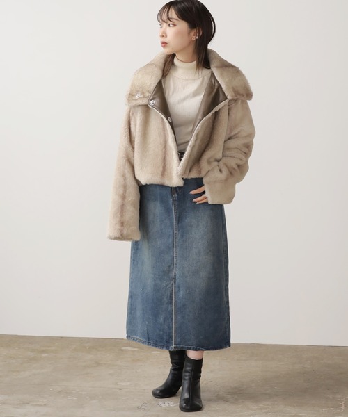 AO2(アオズ)の「Faux fur jucket / フェイクファージャケット コート(ブルゾン・レディース・アイボリー/キャメル・FREE)」の6枚目の写真