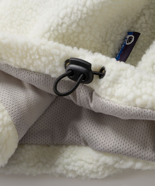 PEN FIELD（ペンフィールド）の「PENFIELD/ペンフィールド 別注 ロゴ刺繍 ビッグシルエットスタンドボアジャケット（ブルゾン・メンズ・ナチュラル/ブラック/ライトベージュ・M/L）」の20枚目の写真