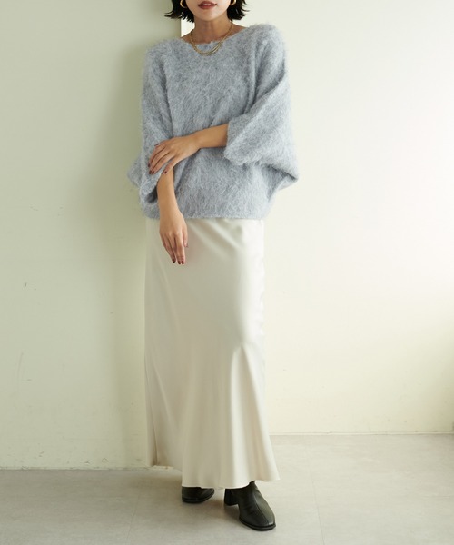 LARUTA（ラルータ）の「【LARUTA】ふわふわ起毛ポンチョニット（ニット/セーター・レディース・アイボリー/ブラック/ベージュ/チャコールグレー・FREE）」の20枚目の写真