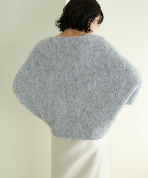 LARUTA（ラルータ）の「【LARUTA】ふわふわ起毛ポンチョニット（ニット/セーター・レディース・アイボリー/ブラック/ベージュ/チャコールグレー・FREE）」の19枚目の写真