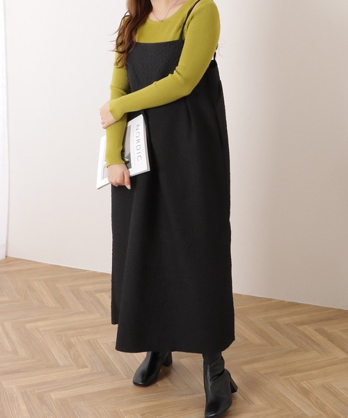 Lace Ladies(レースレディース)の「ふくれジャガード タック入り キャミソール ロング ワンピース(ジャンパースカート・レディース・グレー/ブラック/ブラウン/ネイビー・M/XL)」の7枚目の写真