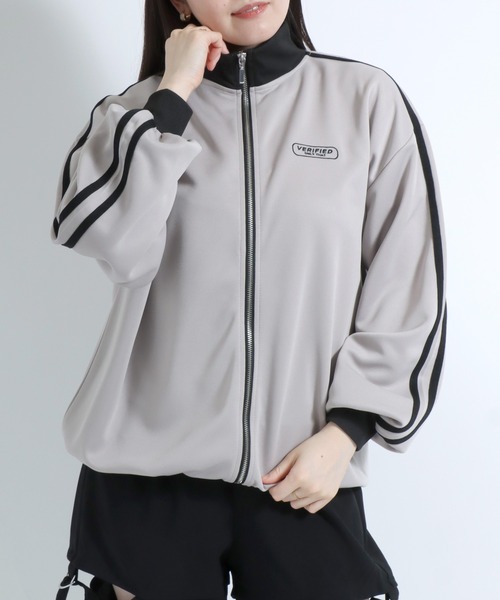 Salong hameu（サロン ハミュー）の「ワンポイントロゴ刺繍 サイド