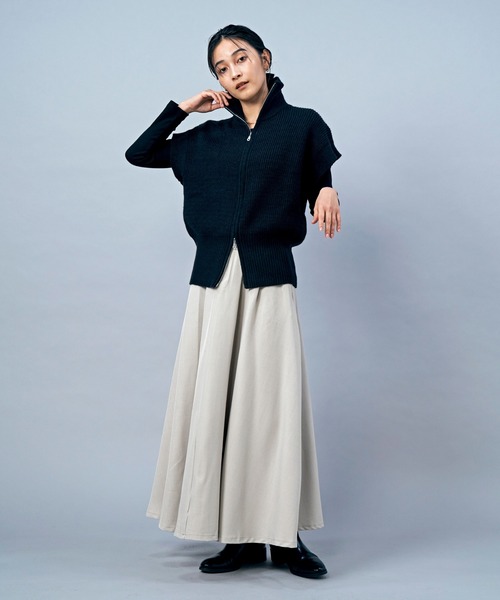 LIENCOEUR（リアンクール）の「ワイドボリュームロングスカート（スカート・レディース・ブラック/グレー/アイボリー・SMALL/MEDIUM）」の4枚目の写真