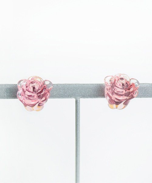 Casselini（キャセリーニ）の「Casselini(キャセリーニ)ローズピアス（ピアス（両耳用）・レディース・ホワイト/ピンク/ブルー/クリア・FREE）」の12枚目の写真