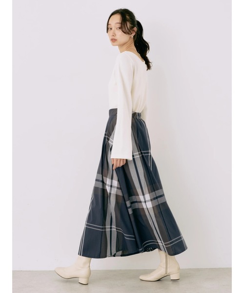 earth music&ecology（アースミュージックアンドエコロジー）の「2WAYネックリブプルオーバー（Tシャツ/カットソー・レディース・ブラック/サックスブルー/オフホワイト/その他9・S/M）」の12枚目の写真