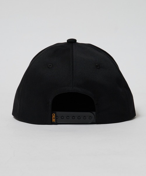 希少　CALEE（キャリー）　ワッペン　スナップバックキャップ　ブラック CALEE（キャリー）の「CALEE/キャリー CALEE LOGO CLASSIC WAPPEN CAP
