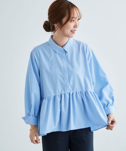 le.coeur blanc(ルクールブラン)の「ギャザーペプラムシャツ(シャツ/ブラウス・レディース・オフホワイト/ブルー系その他3・38)」の4枚目の写真