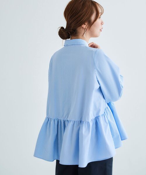 le.coeur blanc(ルクールブラン)の「ギャザーペプラムシャツ(シャツ/ブラウス・レディース・オフホワイト/ブルー系その他3・38)」の8枚目の写真