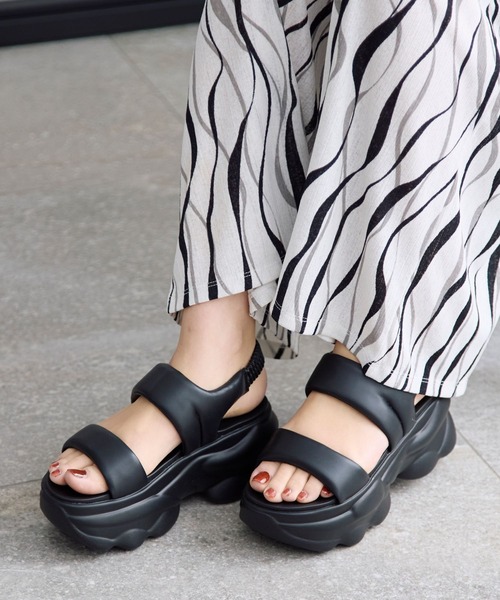 LEPSIM（レプシィム）の「パデットボリュームサンダル　108085（サンダル・レディース・アイボリー/ブラック・LARGE/MEDIUM）」の19枚目の写真