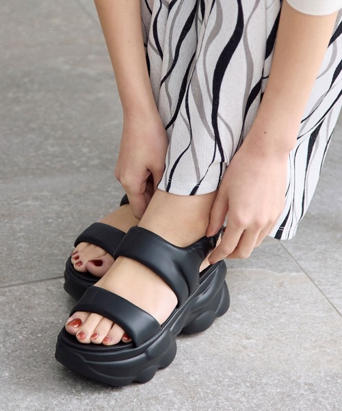 LEPSIM（レプシィム）の「パデットボリュームサンダル　108085（サンダル・レディース・アイボリー/ブラック・LARGE/MEDIUM）」の20枚目の写真