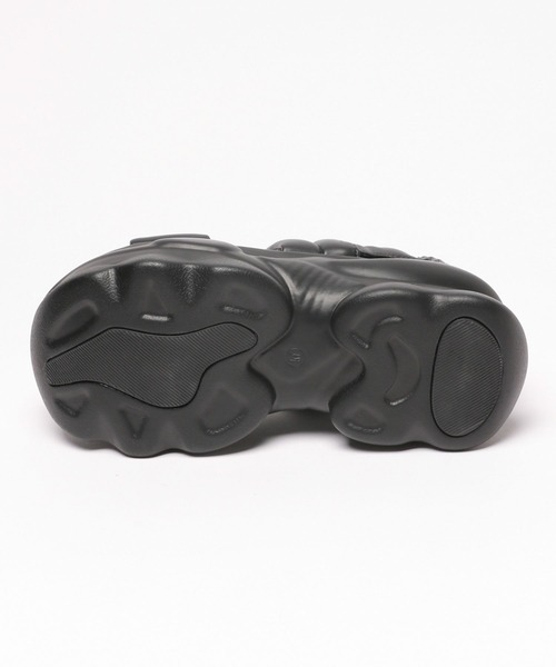 LEPSIM（レプシィム）の「パデットボリュームサンダル　108085（サンダル・レディース・アイボリー/ブラック・LARGE/MEDIUM）」の4枚目の写真