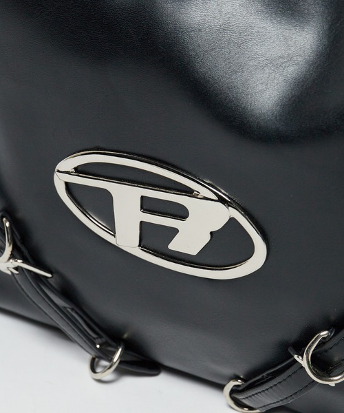 Chick（チック）の「Shoulder bag Backpack 2WAY type / ショルダーバッグ バックパック 2WAYタイプ（ショルダーバッグ・レディース・シルバー/ブラック・FREE）」の10枚目の写真