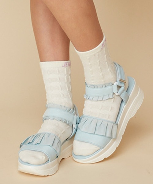 JENNI(ジェニィ)の「フリルガーリースポサン(サンダル・キッズ・アイボリー/ブラック/サックスブルー・20cm/21cm/22cm/23cm/24cm)」の1枚目の写真