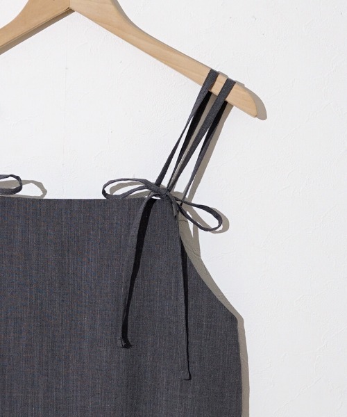 flower（フラワー）の「リボンストラップキャミワンピース（ワンピース・レディース・ブラック/イエロー・FREE）」の22枚目の写真