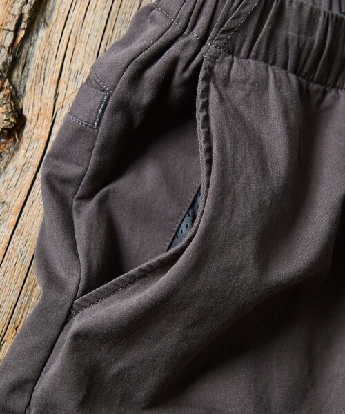 Jonas Claesson（ジョナスクレアッソン）の「JONAS CLAESSON/ジョナスクレアッソン Trip Shorts/トリップ ショーツ/カーゴショーツ（カーゴパンツ・メンズ・オフホワイト/ブラック/オリーブ・MEDIUM/LARGE）」の5枚目の写真