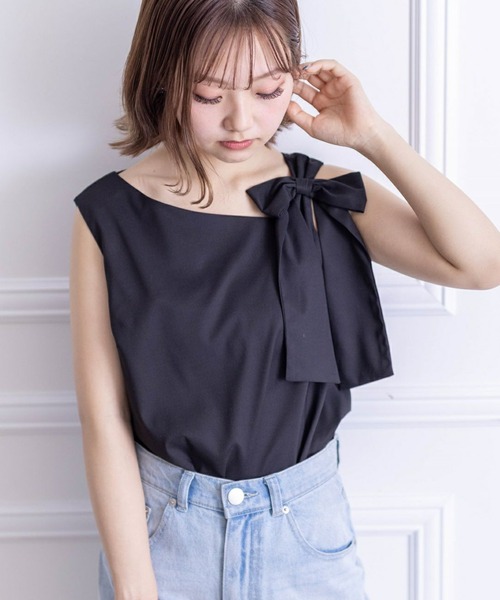 clear（クリア）の「肩リボンノースリーブブラウス[大人 フェミニン ベレエコア]≪再入荷≫（シャツ/ブラウス・レディース・ブラック/アイボリー・F）」の2枚目の写真