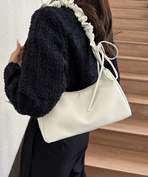 MILAE（ミレ）の「フェイクレザーショルダーバッグ（ショルダーバッグ・レディース・ゴールド/ブラック/シルバー/ブラウン/ホワイト・FREE）」の19枚目の写真