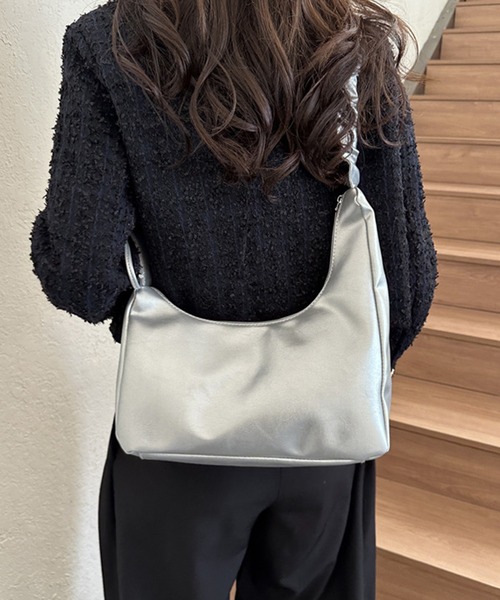 MILAE（ミレ）の「フェイクレザーショルダーバッグ（ショルダーバッグ・レディース・ゴールド/ブラック/シルバー/ブラウン/ホワイト・FREE）」の8枚目の写真
