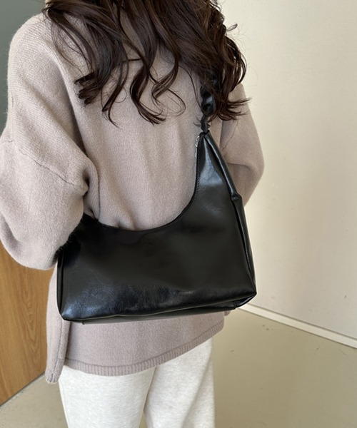 MILAE（ミレ）の「フェイクレザーショルダーバッグ（ショルダーバッグ・レディース・ゴールド/ブラック/シルバー/ブラウン/ホワイト・FREE）」の11枚目の写真