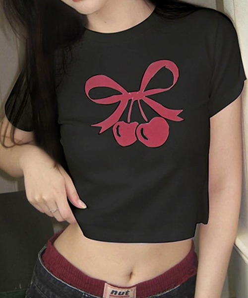 GLAMOROUS JANE(グラマラスジェーン)の「リボンチェリープリントショート丈Tシャツ(Tシャツ/カットソー・レディース・ブラック/ホワイト・FREE)」の11枚目の写真