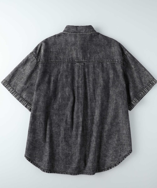 BACK NUMBER(バックナンバー)の「BACK NUMBER(バックナンバー)ライトオンスデニム半袖ビッグシャツ(シャツ/ブラウス・レディース・ブラック・M/L/XL)」の8枚目の写真